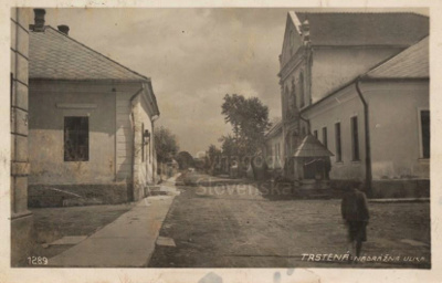 Synagóga Trstená pohľad od námestia